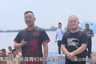 韦霍斯特曾回应与梅西口角：我去和梅西握手他不接受+还骂脏话